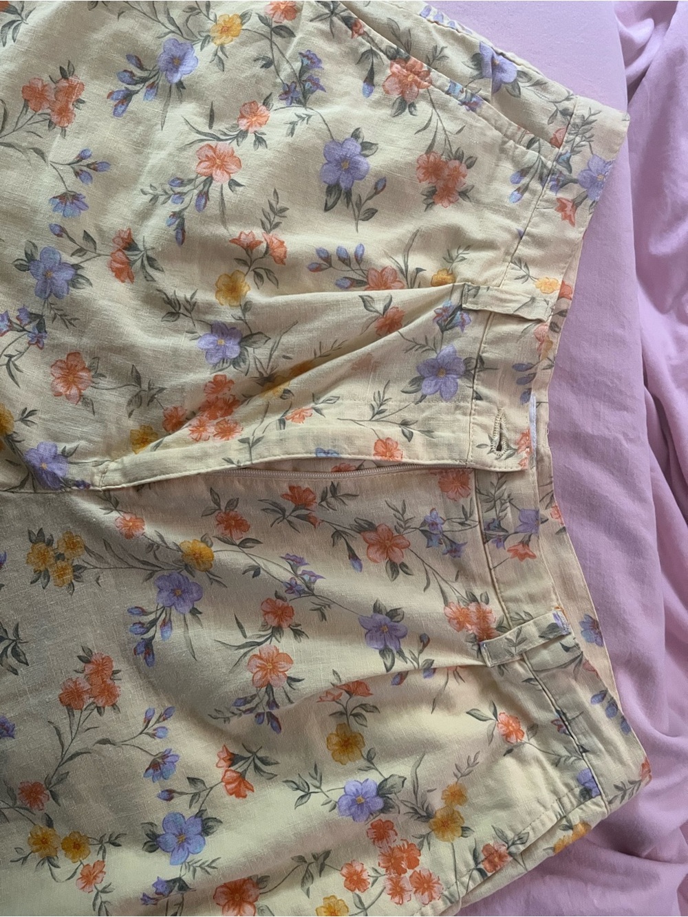 Jones New York Yellow Floral Linen Blend shorts